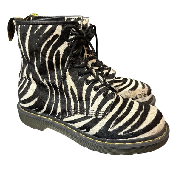 Dr. Martens Zebra Print Pony Hair Leather Boots #3 Rare - size 9 US or 7 UK - Picture 1 of 9